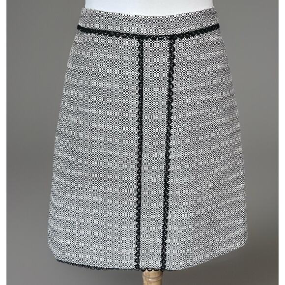 Karl Lagerfeld Dresses & Skirts - Karl Lagerfeld Women's Black White Gingham Tweed Mini A-Line Skirt Size 8